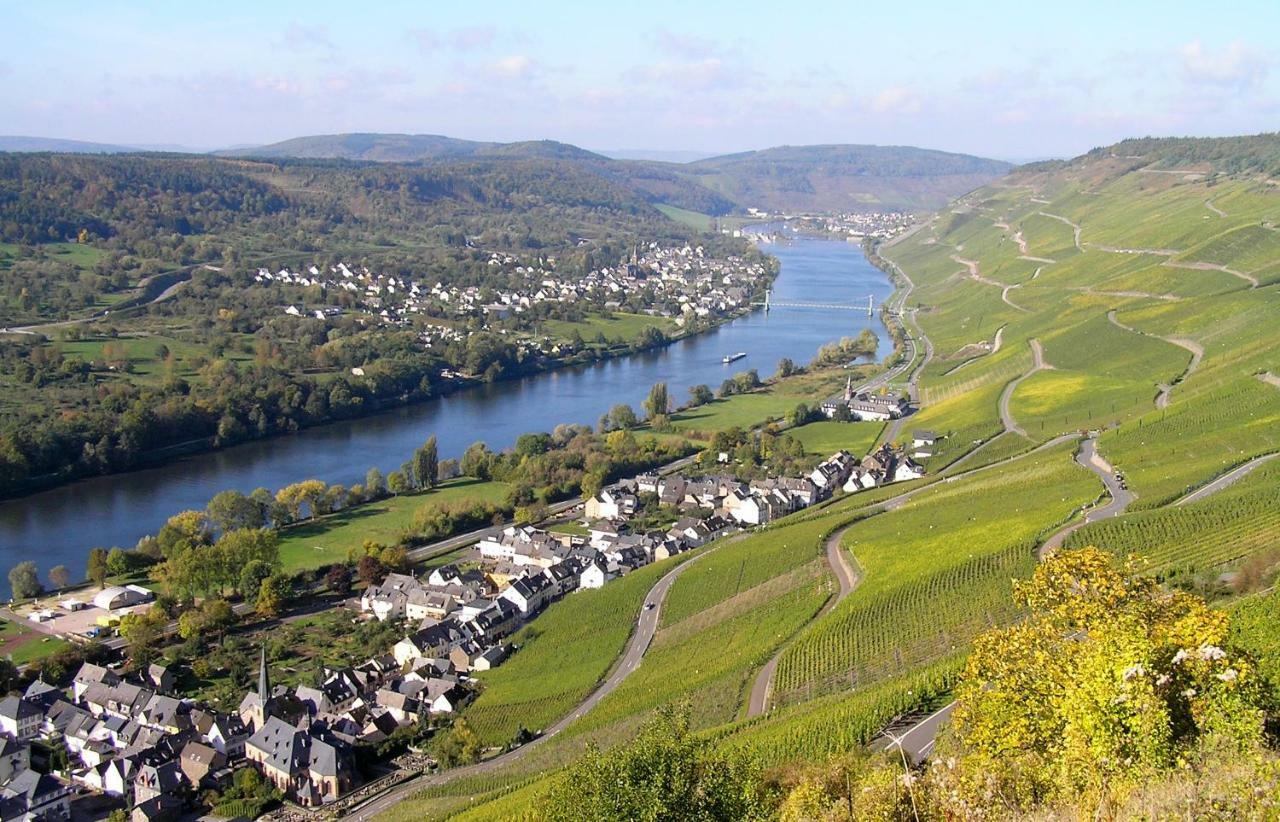 Fewo Spiaggia - Gaestehaus Koen Zeltingen-Rachtig Bagian luar foto