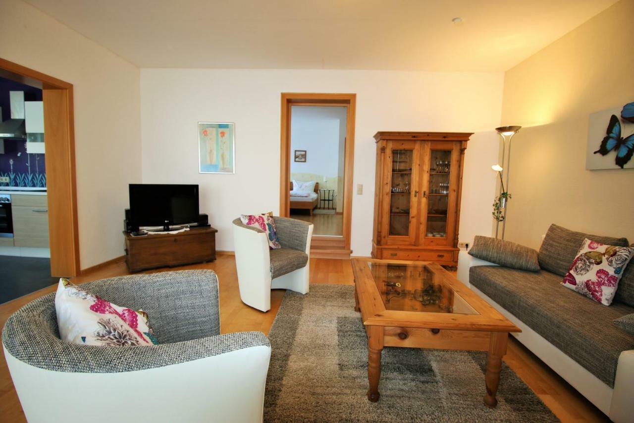 Fewo Spiaggia - Gaestehaus Koen Zeltingen-Rachtig Bagian luar foto