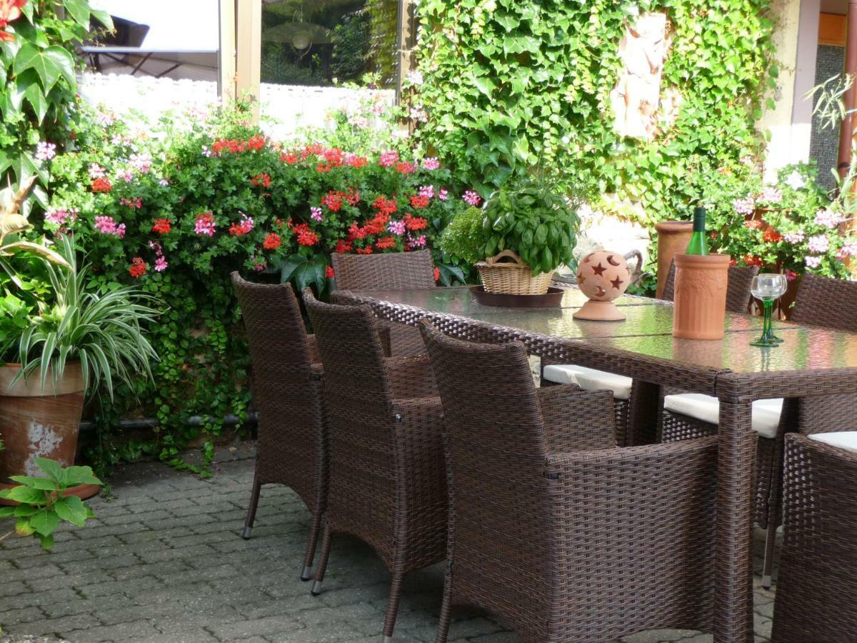 Fewo Spiaggia - Gaestehaus Koen Zeltingen-Rachtig Bagian luar foto