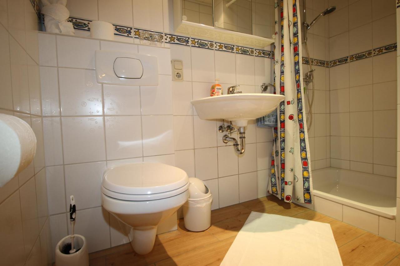 Fewo Spiaggia - Gaestehaus Koen Zeltingen-Rachtig Bagian luar foto